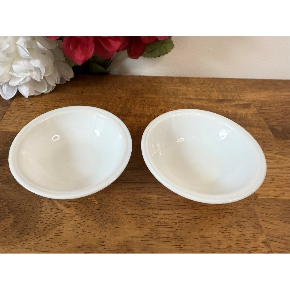 Vintage Milk Glass Diamond Pattern‎ Starburst Base Bowls White Serving Dishes